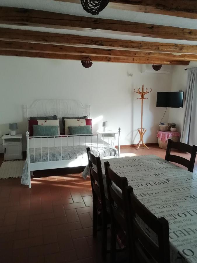 אומאג Apartments Jurisevic מראה חיצוני תמונה