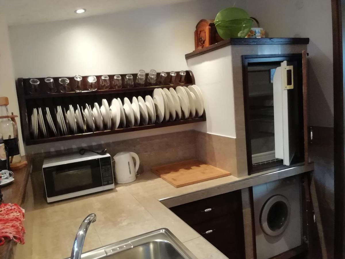 אומאג Apartments Jurisevic מראה חיצוני תמונה